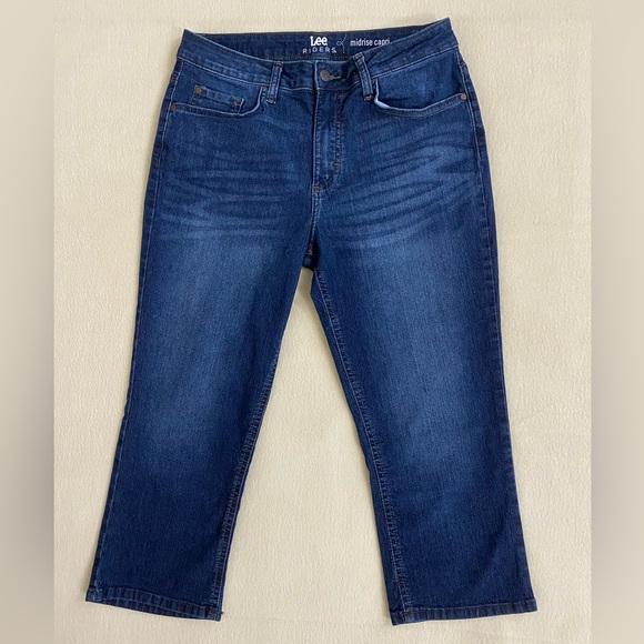 Lee Riders mid rise capri - Picture 2 of 10